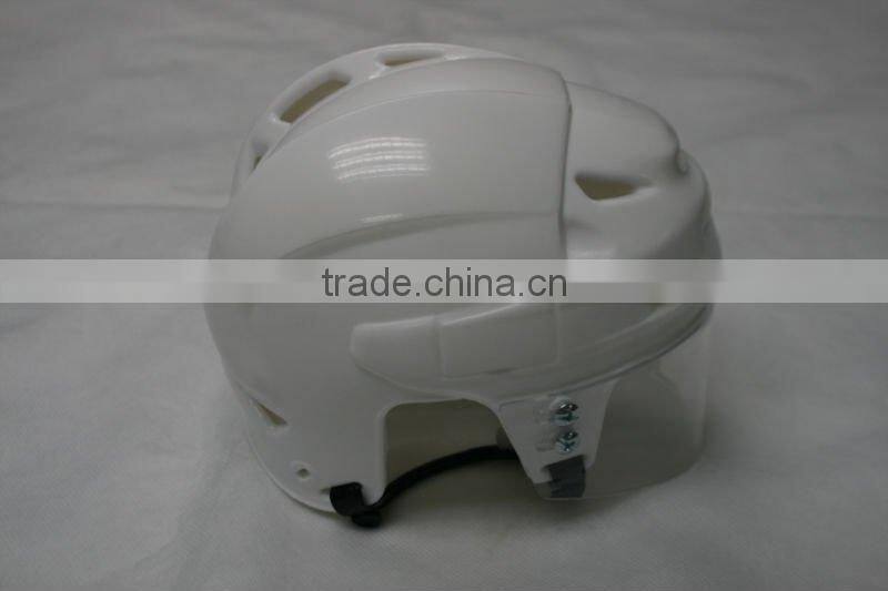 Popular new design mini ice hockey helmets with visor put on display