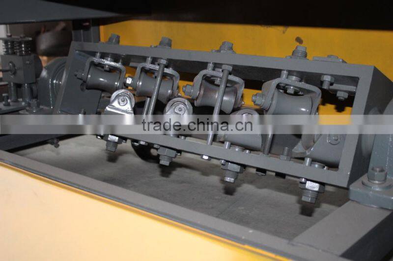 Coiled wire steel bar straightening machine