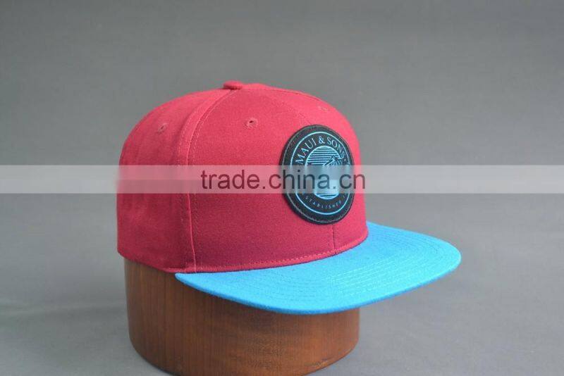 Custom 100% cotton twill 6-panel snapback cap with woven label