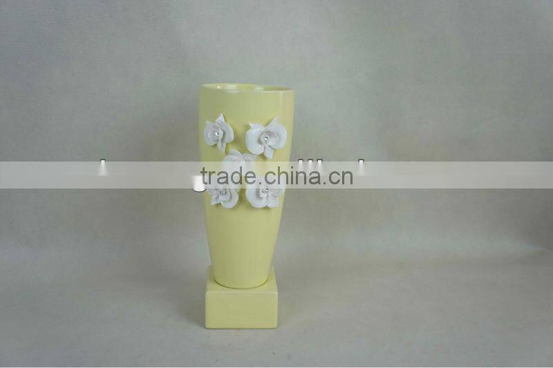 Ceramic flower vase with crystals from swarovski