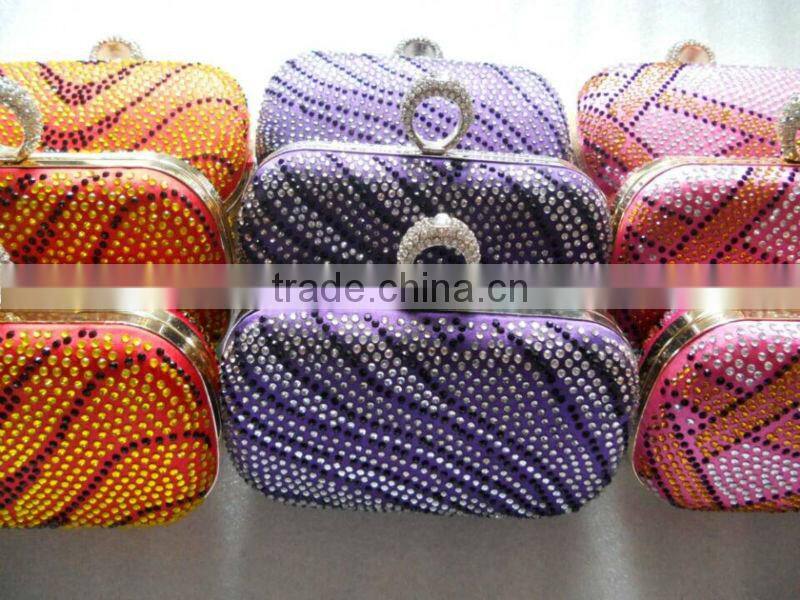 Dense drilling rhinestone evening clutch bag