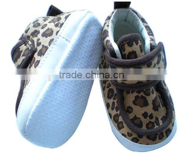 Hot sale brown leopard wholesale baby shoes ornament