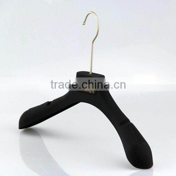 fashion high end plastic hanger anti-slip rubber hanger for clothes