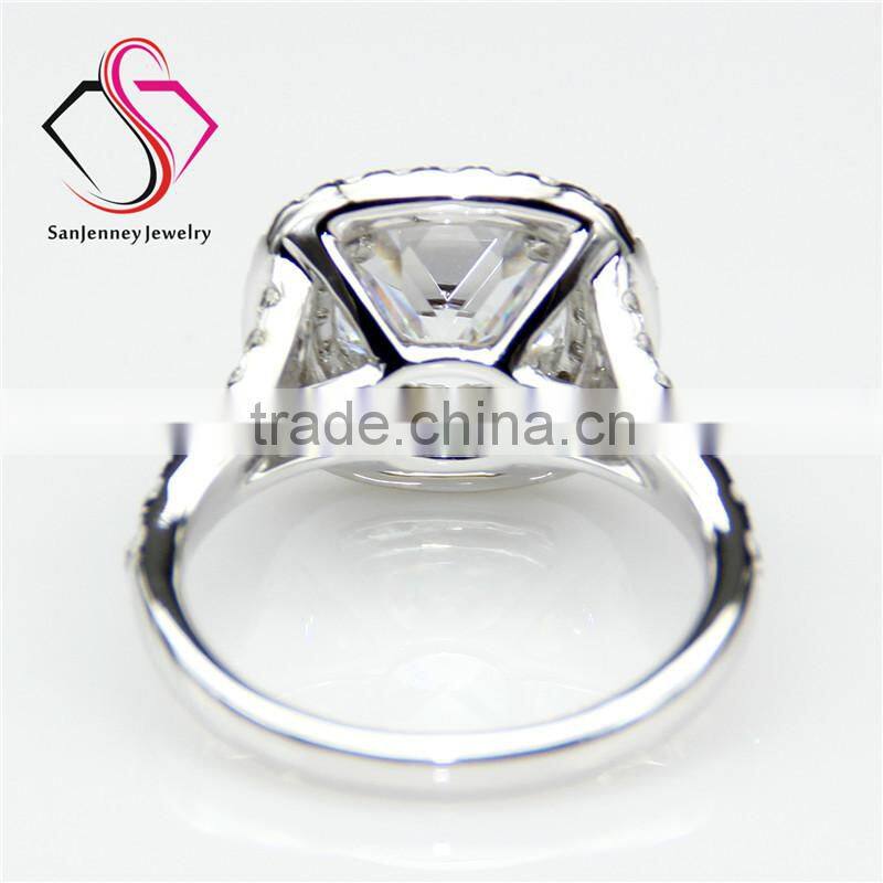 Cushion Brilliant Cut Moissanite 2 Carat 7.5mm Center 14k White Gold Diamond Wedding Engagement Ring