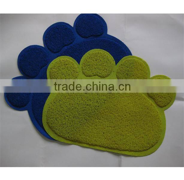Pet Paw shape print litter mat for cats/PVC mat/vinyl cushion floor mat 45x60cm/China wholesale pet accessories
