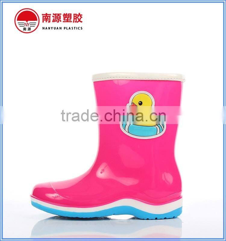 Children rain boots with optional LED light