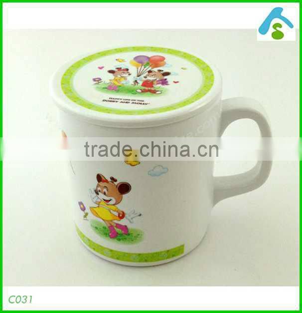 kids plastic cup with lid and handle