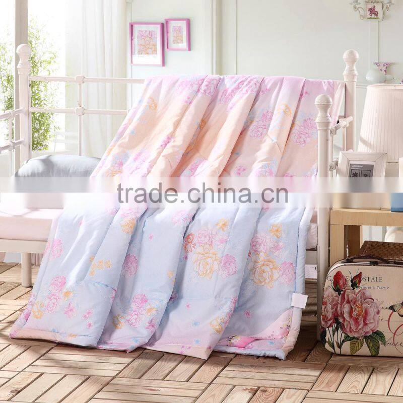 Luxury reactive printed branded print quilt ,hand made super soft natural silk quilt for hotel wholesale