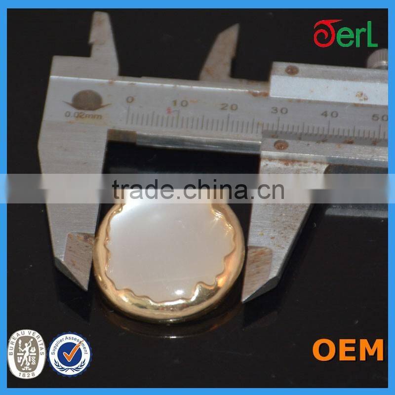 2016 New Design 27MM Round alloy hot sale Resin button wholesale for garments