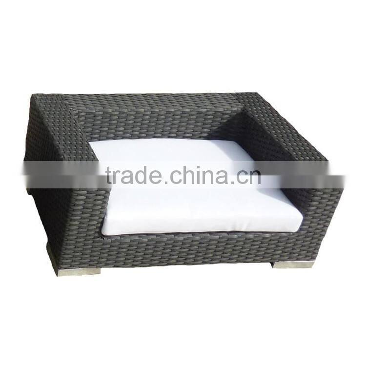 Top quality pet furniture all weather wicker waterproof large dog beds