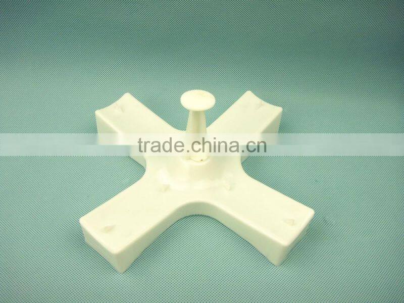 Plastic microwave potato baker