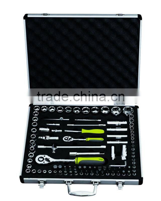 CF598716: 95cs 1/4" & 1/2"drive socket and ratchet handle set