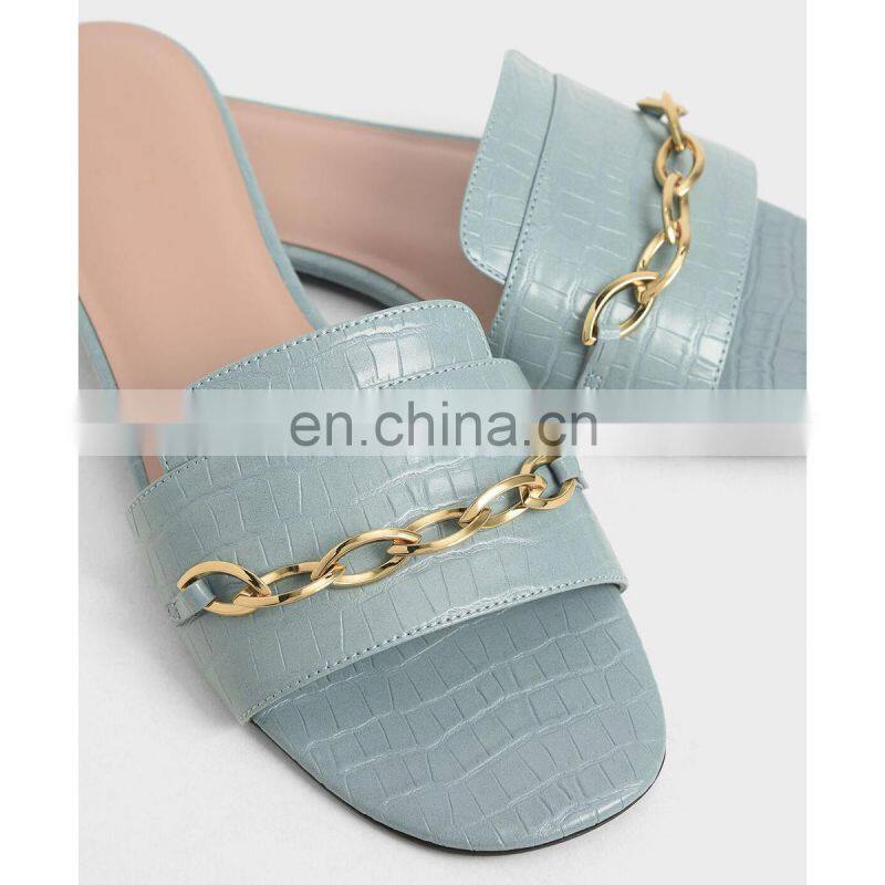 Women crocodile design flat shoes with beautiful chain ladies genuine leather sandals shoes