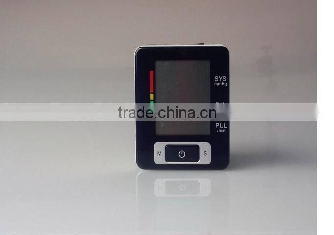 high quality digital watch wrist type blood pressure monitor large lcd blood pressure monitor made in china EG-W06