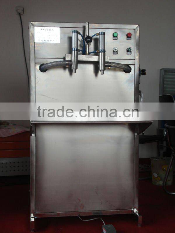 2012 best seller double head quantitave oil packing machine