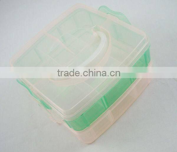 Plastic food storage container / Pet food container