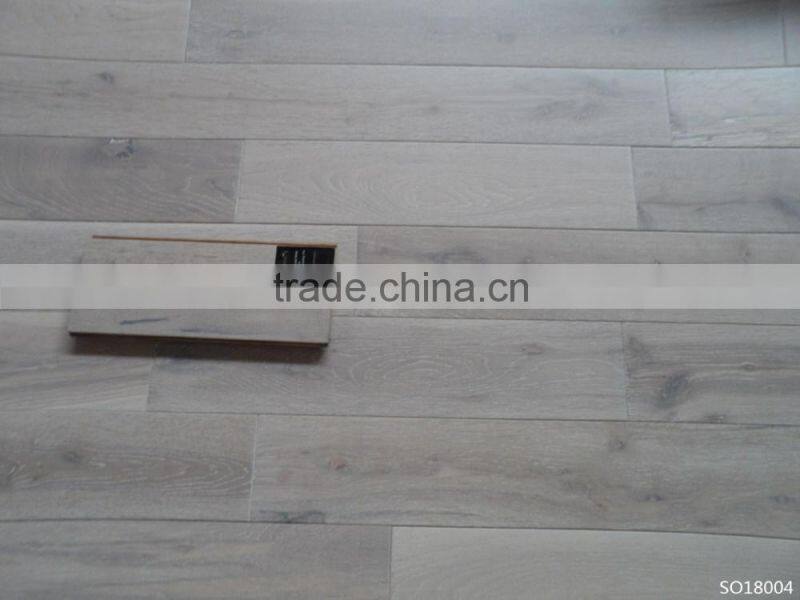 New Design Click Oak Solid wood Flooring