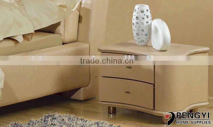 Royal style bed with crystal