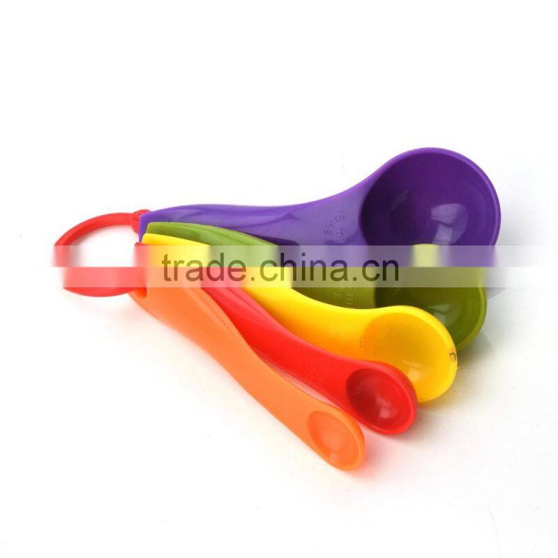 Multi-Color 5pcs Plastic Measuring Spoon Set