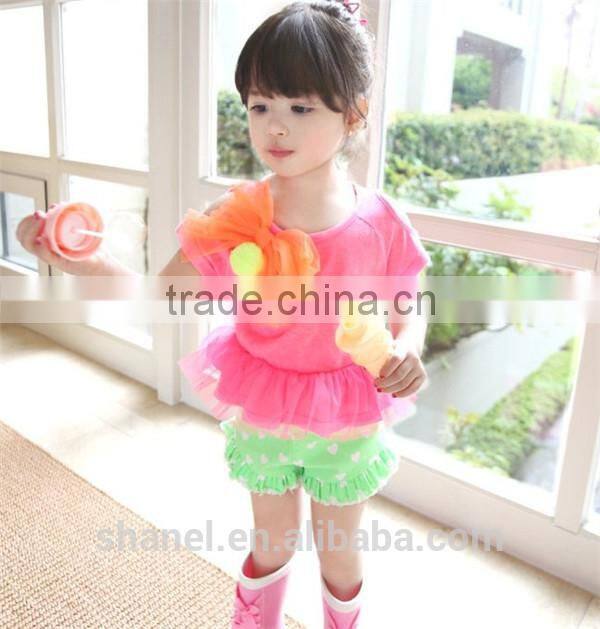 kids girls flower t shirt of simple design