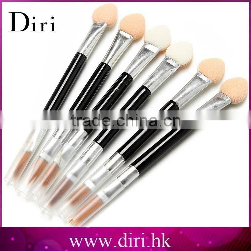 Double-ended disposable eyeshadow lip applicator
