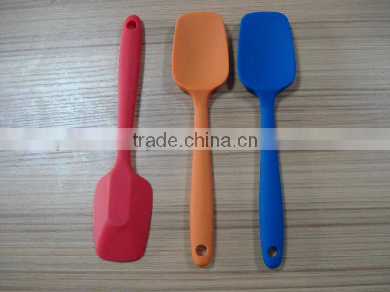 hot sale 20.5cm long silicone spoon for baby