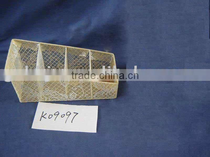 Yellow cloth silk woven and wire multilattice brush pot