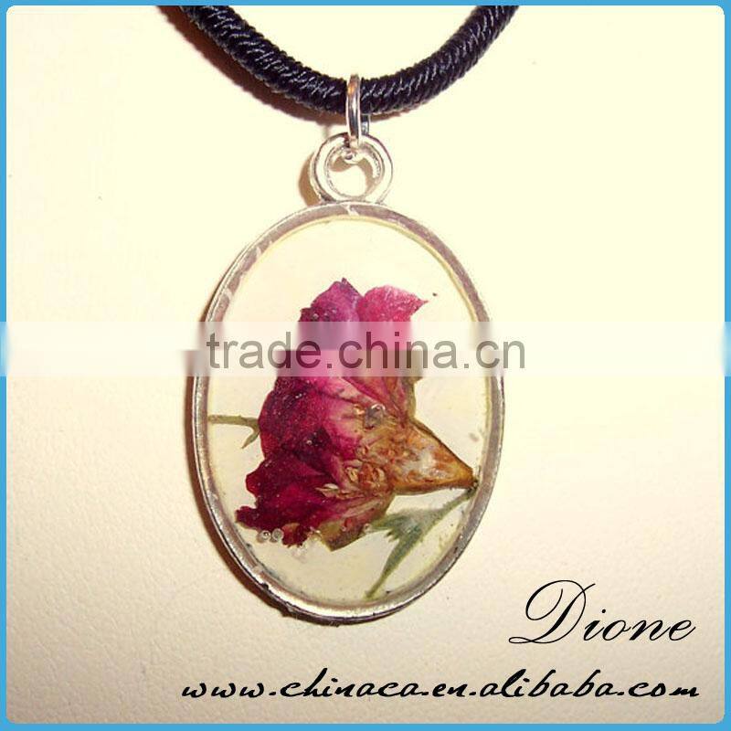 Low MOQ Resin Real Flower Necklace herbarium pendant
