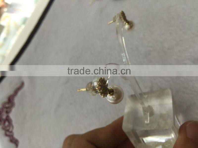 White 8-8.5mm Akoya Pearl Earrings