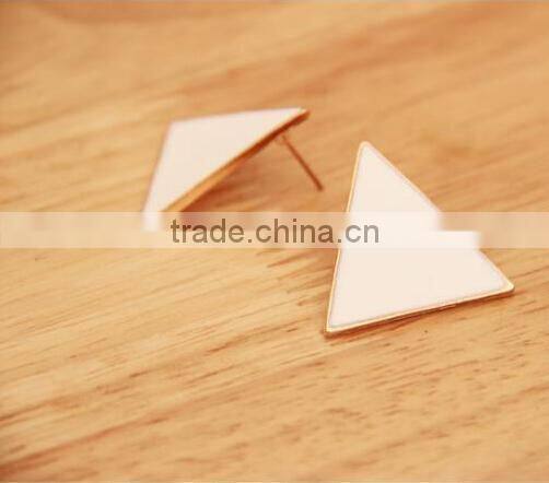 Beautiful alloy crossover style crystal needle earring with big pearl