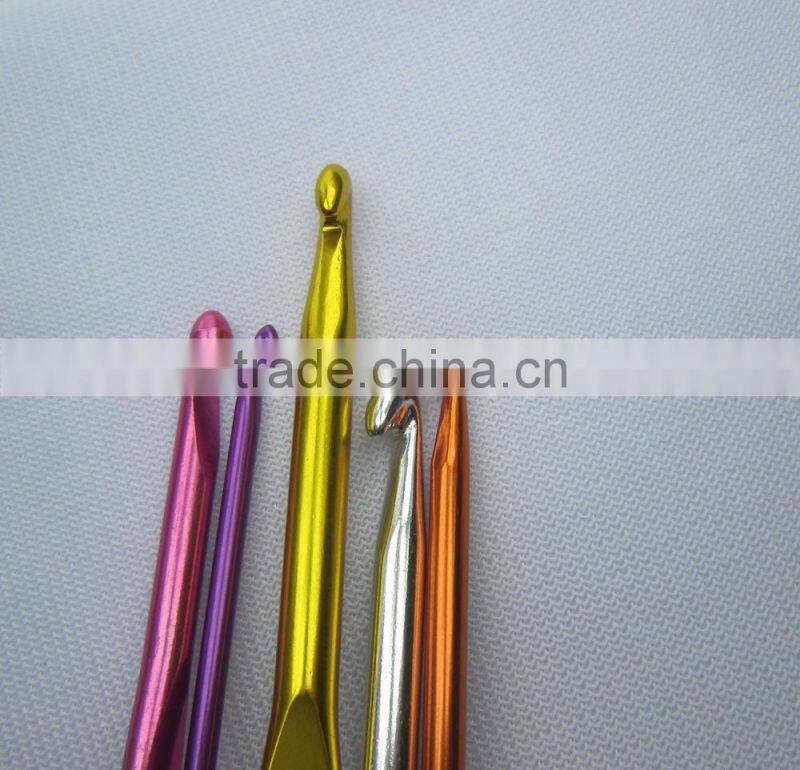 knitting needle crochet hook
