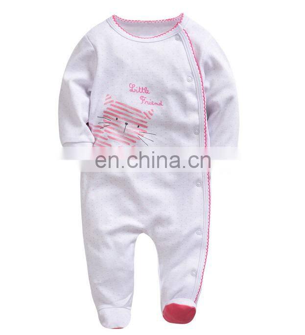 2017 Wholesale autumn winter newborn baby clothes soft cotton long sleeve toddler baby romper with foot