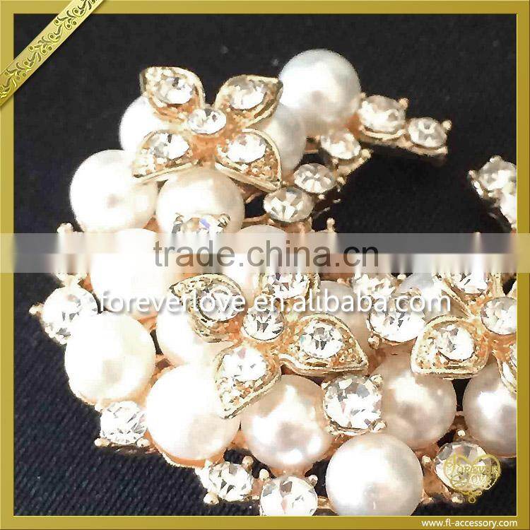 Light Gold Pearl Rhinestone Brooches Pins Wholesale FB026