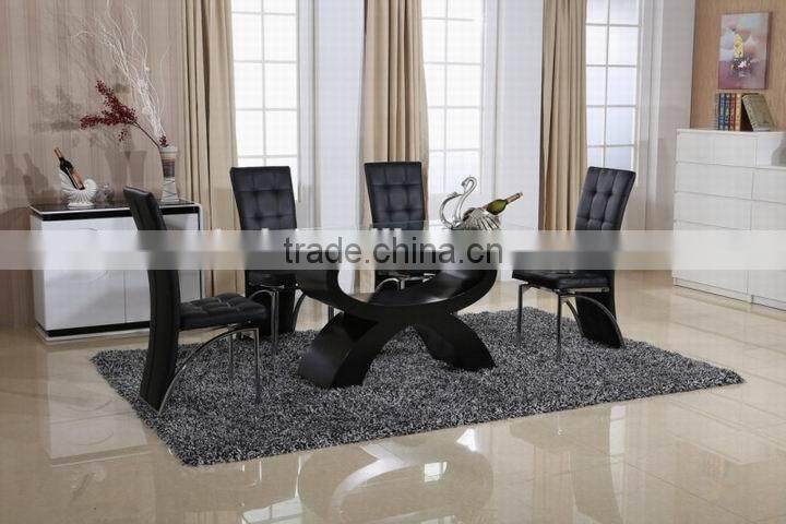 Hot dining table