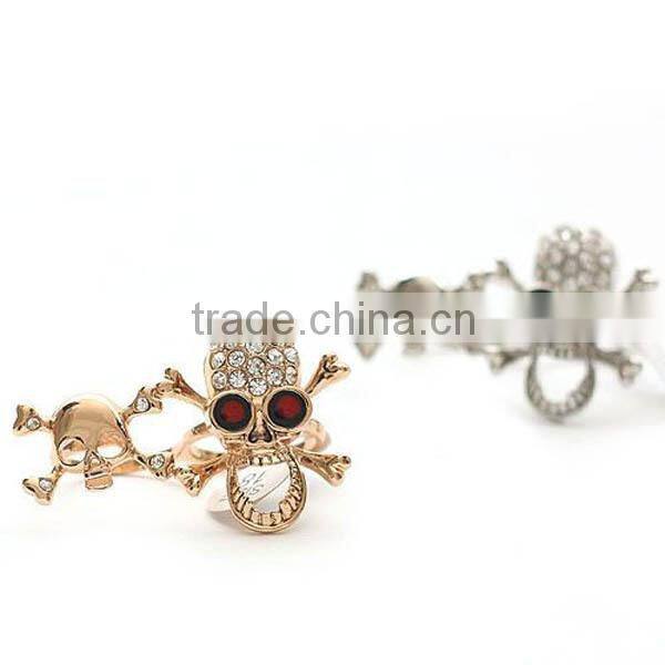 New Design Fashion Hot Selling Skull Two Finger Crystal Rings For Ladies
