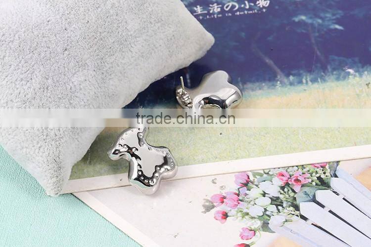 New model Fashionable silver 3161 stainless steel bear shaped stud earrings