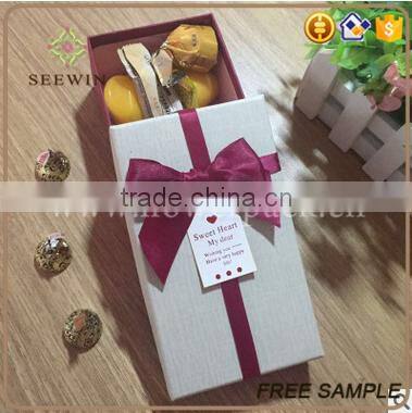 rectangular wedding sweet box with decorative bowknot