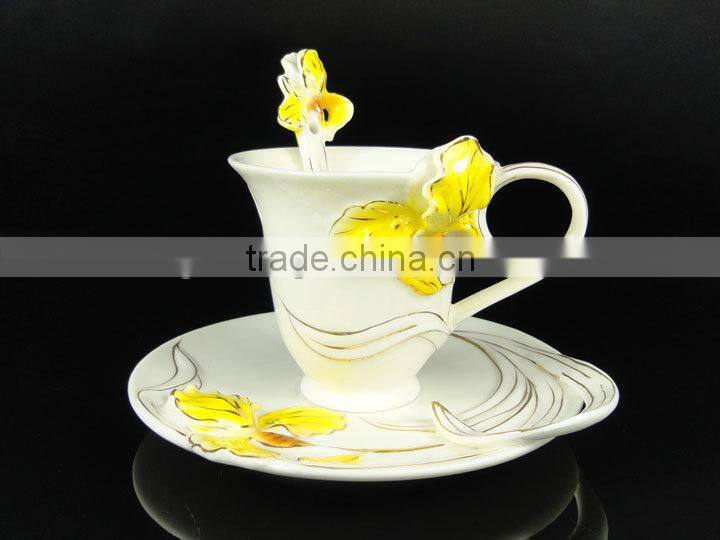 2015 New Bone China Ceramic Tea Cup And Saucer With Classical Flower Design