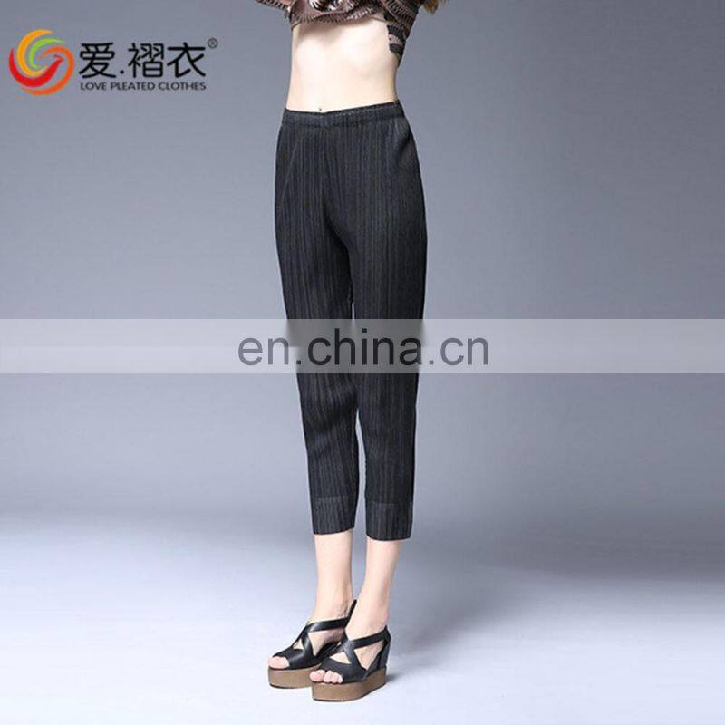 2016 New arrival factory supply khaki and black female crop jeans thick girls tight jeans pants