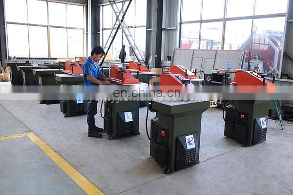 Hydraulic Swing Arm leather Cutting Machine XCLB3