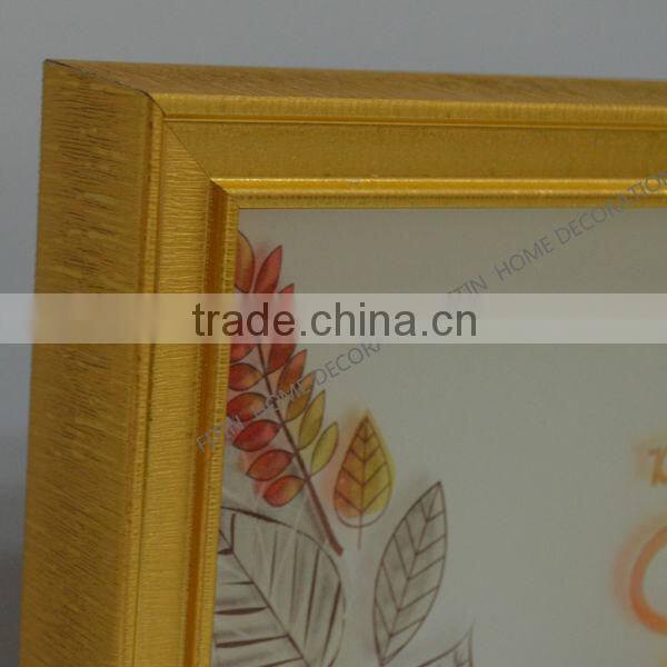 Contemporary decorative metal wall clock