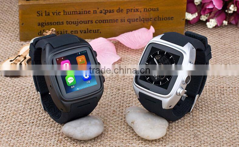 Factory Price Fashion CDMA watch phones with wifi Auto Focus GPRS Bluetooth GPS Navigation