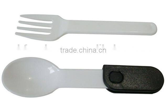 portable and colorful three layer lunch box set with compartments for children