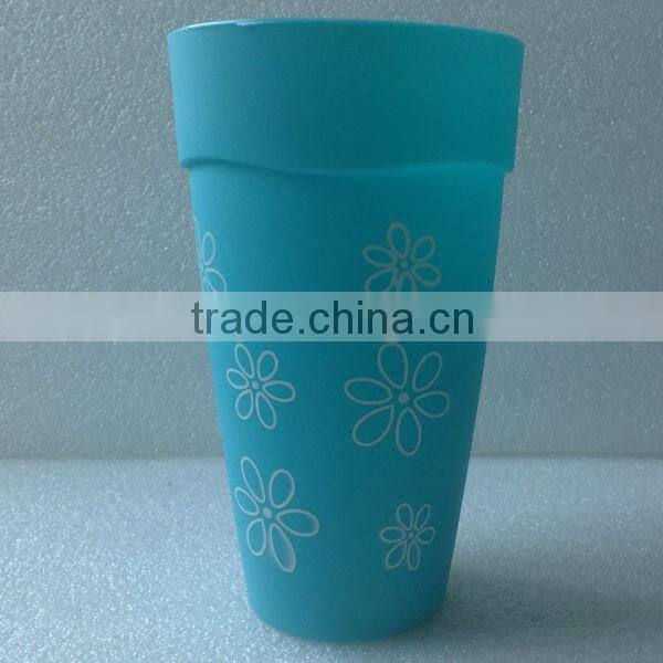 Innovative 450ml/16oz plastic drinking cup with wave shaped edge