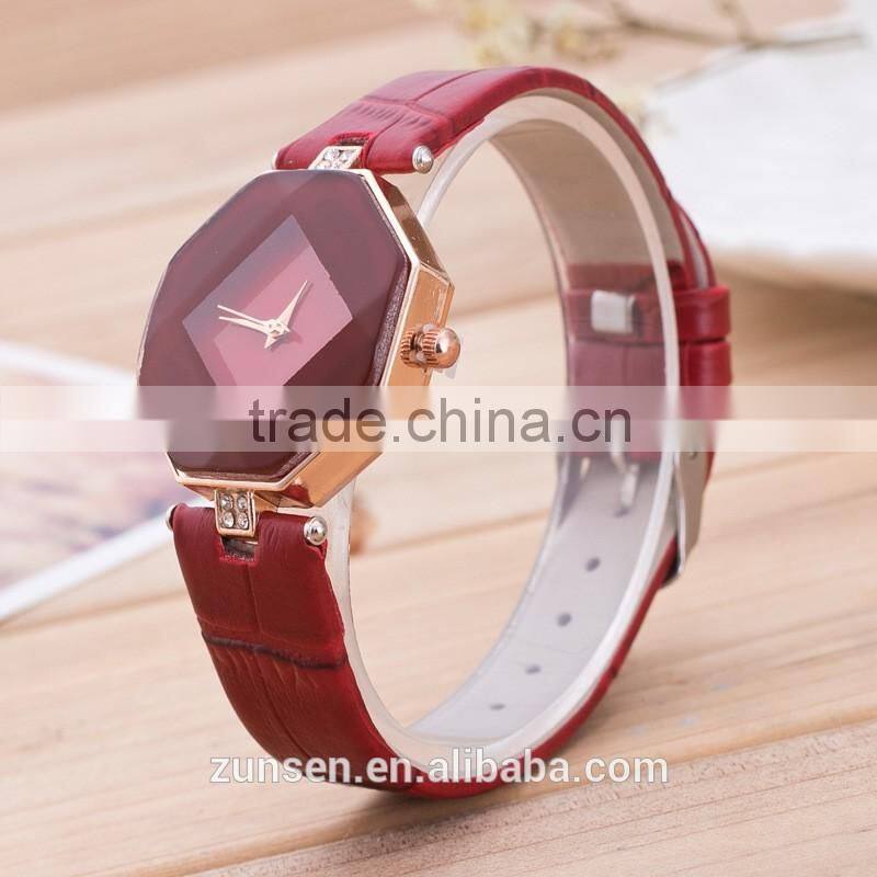 2016 High Quality Fashion Lady's Rhombic Rhinestone Faux Leather Strap Analog Quartz Wrist Watch Gift