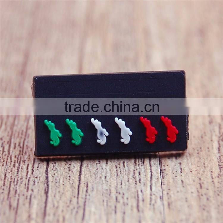 Private fashion sportswear sport shoes t shirt pvc rubber label