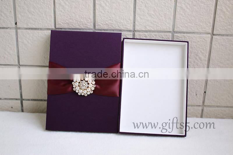 Gracefull Handmade purple wedding invitation gift boxes