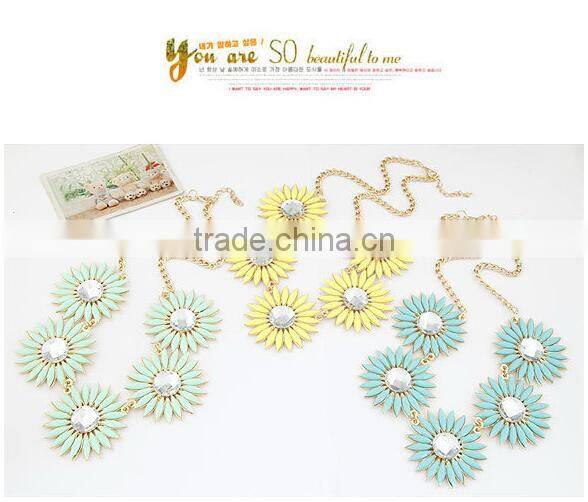 Fashion Multicolor Flower Vintage Choker Collar Pendant Statement Necklace Women Fashion Necklaces for Women 2014