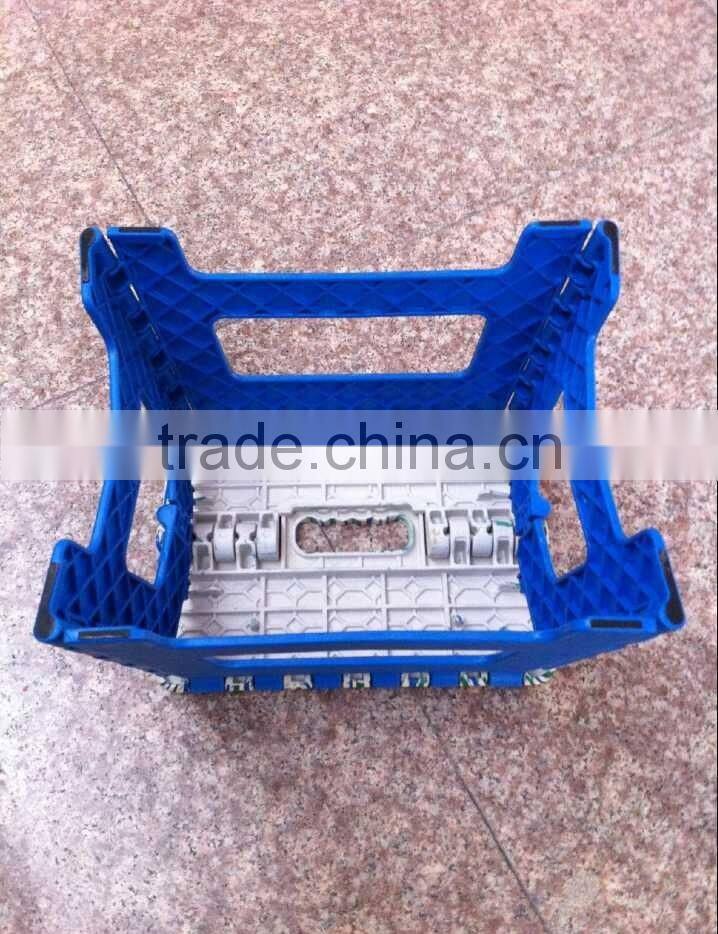 Popular sturdy plastic folding step stool in kitchen