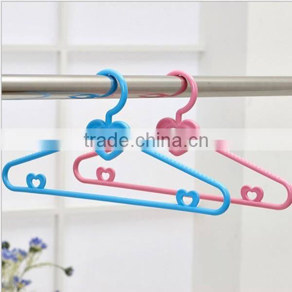 cheap candy color plastic hanger/manufacturer OEN hanger baby size/cheap candy color manufacturer